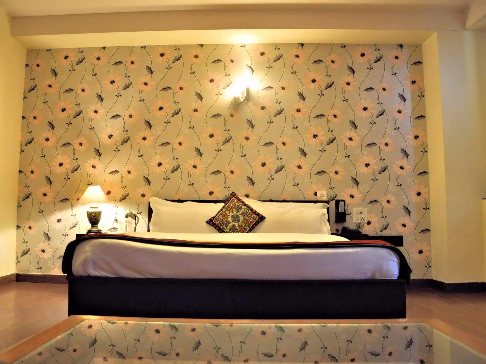 Hotel Pr Residency Amritsar Camera foto