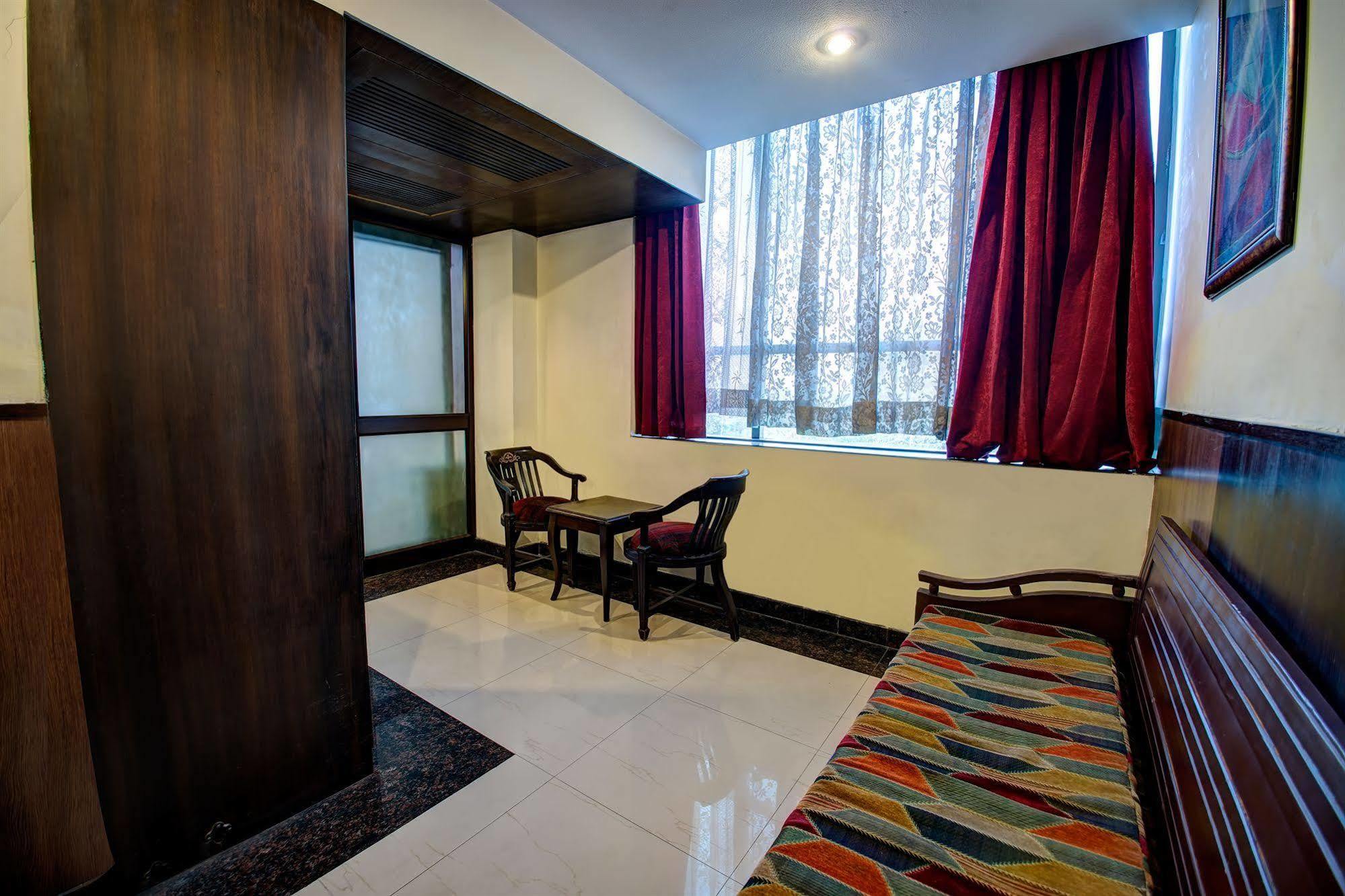 Hotel Pr Residency Amritsar Esterno foto